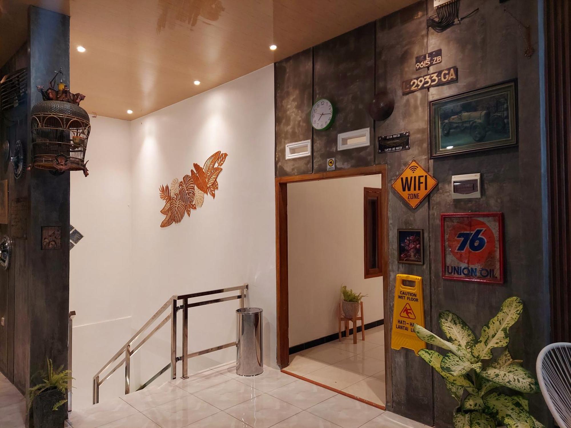 Urbanview Hotel Sakura Kampung Inggris Pare By Reddoorz Eksteriør bilde